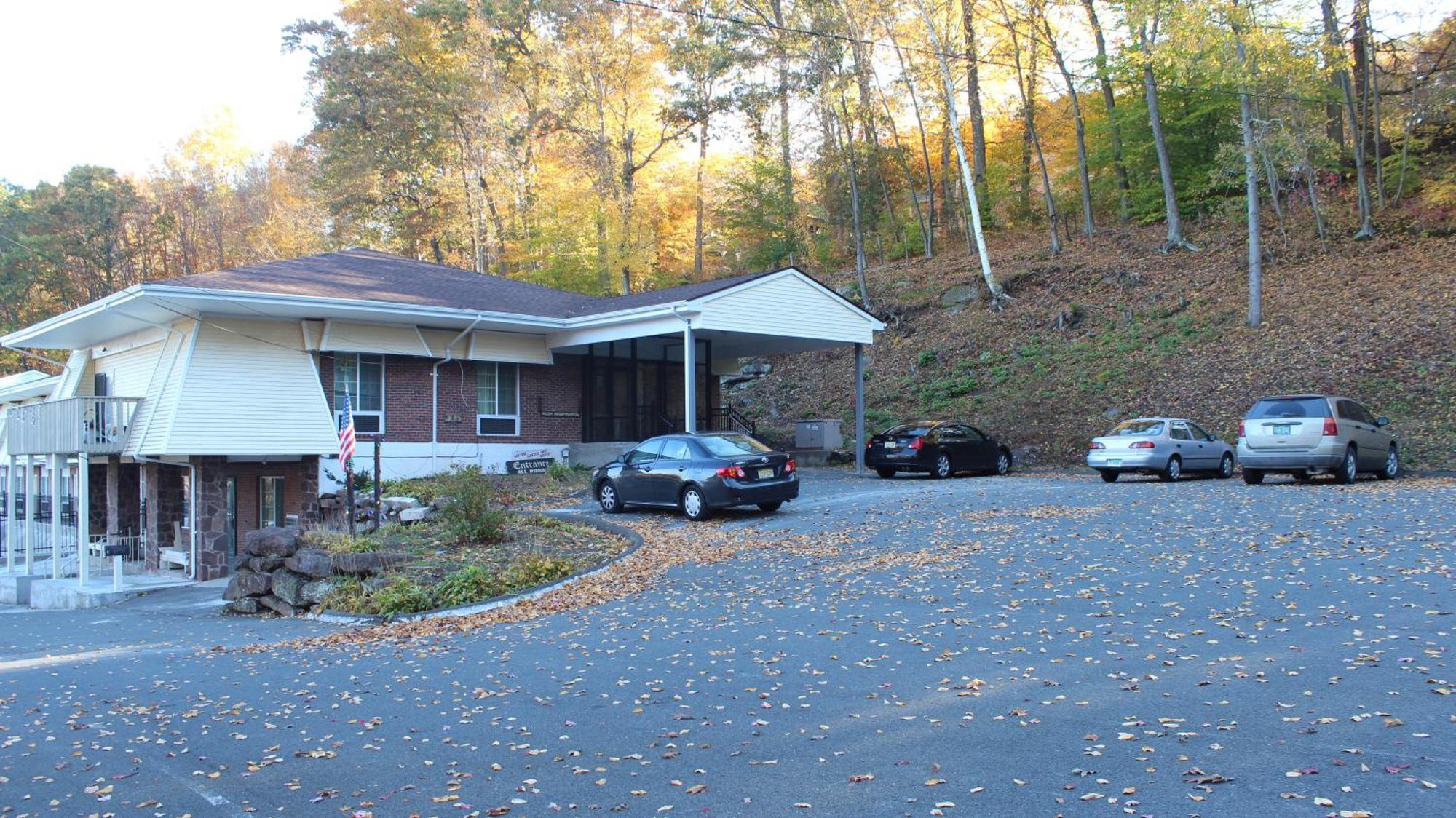 Passport Inn And Suites - Middletown Exterior photo